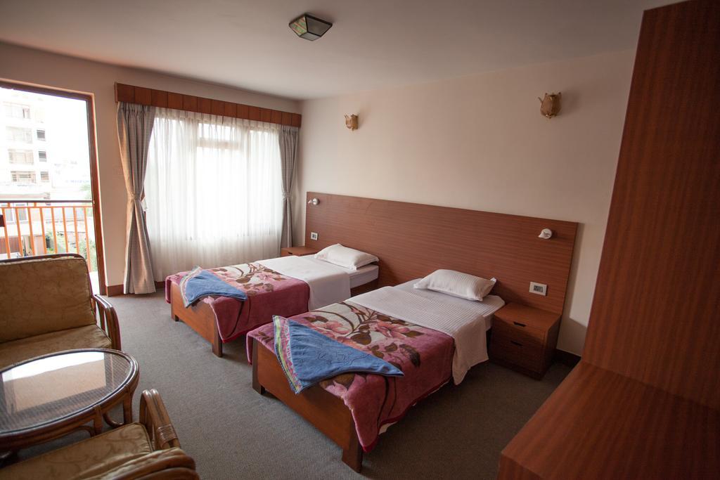 Maya Guest House Thimi Εξωτερικό φωτογραφία